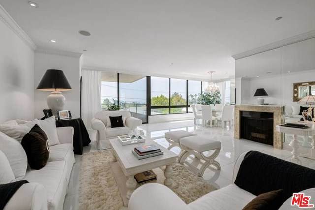 10350 Wilshire Boulevard - Photo 1
