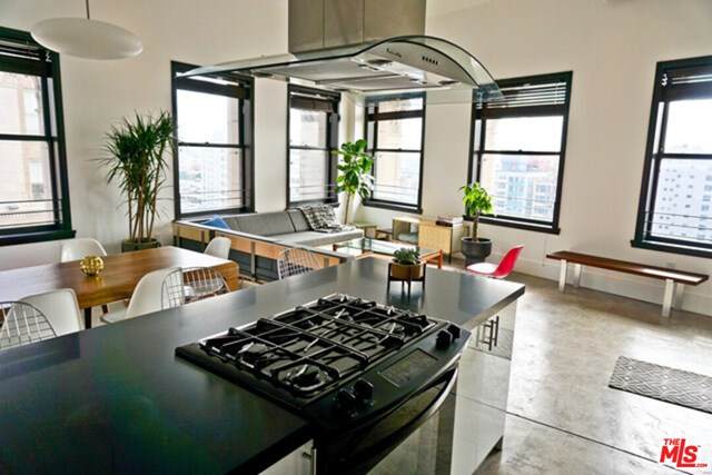 810 Spring Street - Photo 1