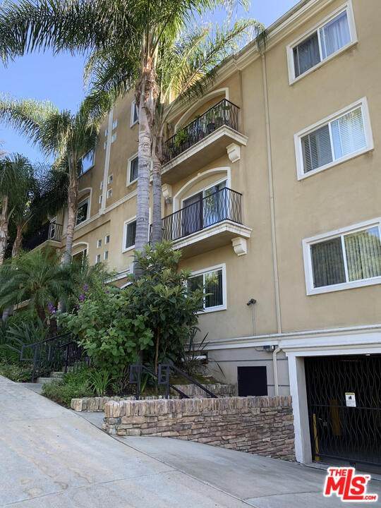 3401 Bentley Avenue - Photo 1