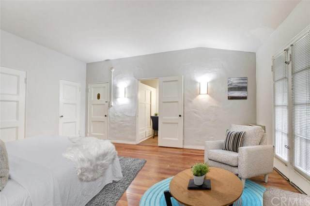 1022 Tiverton Avenue - Photo 1