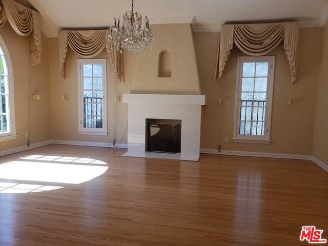 834 Wooster Street - Photo 1