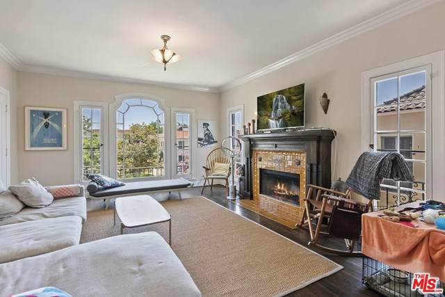 821 Mansfield Avenue - Photo 1