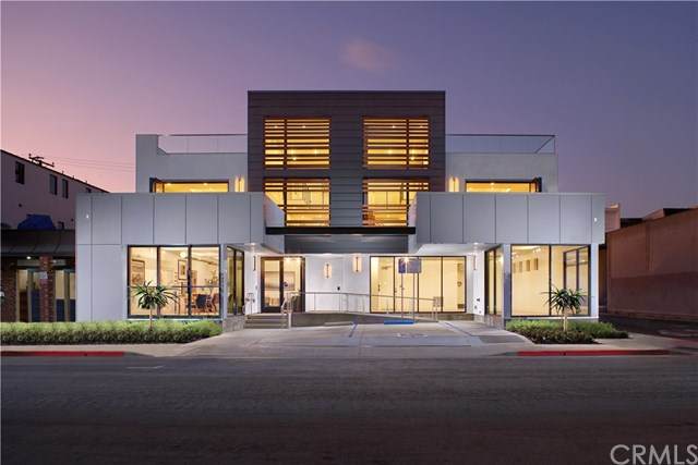 421 29th Street - Photo 1