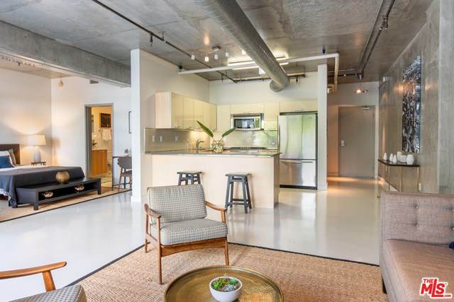645 9Th Street - Photo 1
