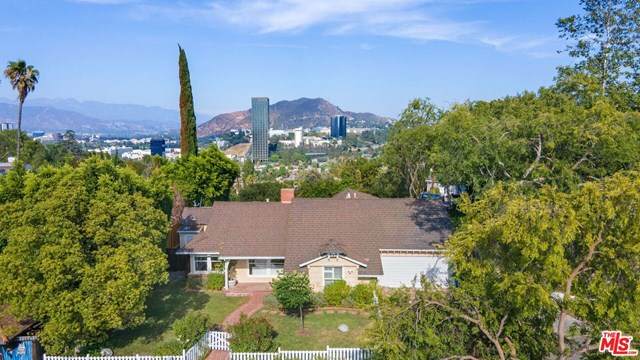 3710 Eureka Drive - Photo 1