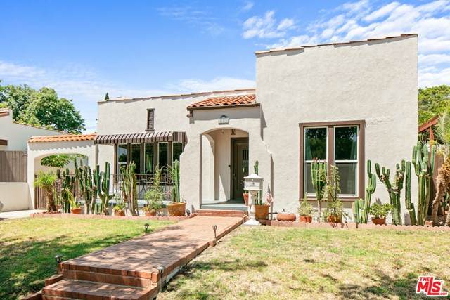 555 Irving Boulevard - Photo 1