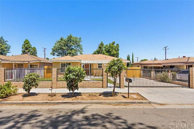 523 4th Street - Photo 1