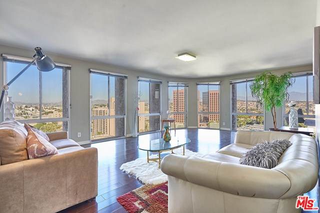 800 1ST Street - Photo 1