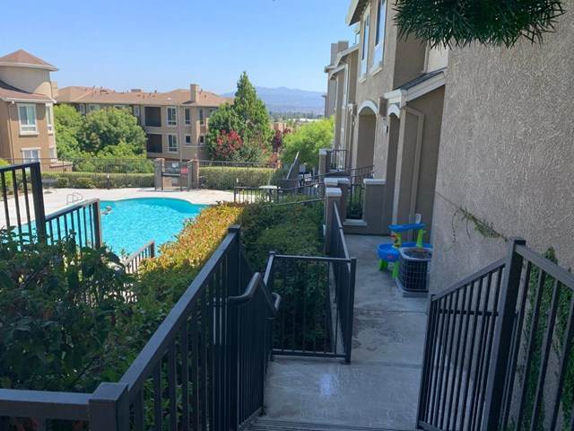 548 King George Avenue - Photo 1