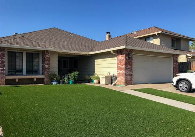 425 Swallow Ln - Photo 1
