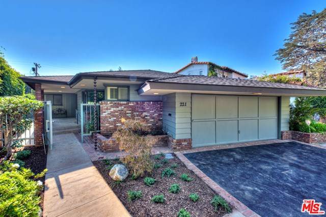 221 Carmelina Avenue - Photo 1