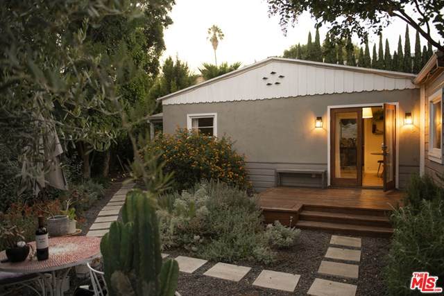 2520 Lake View Avenue - Photo 1