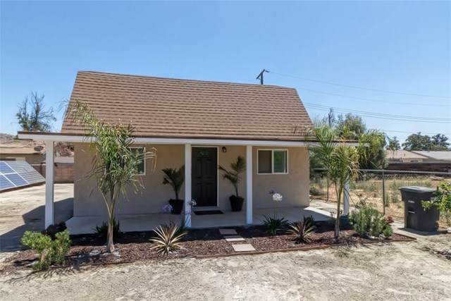 40105 Johnston Avenue - Photo 1