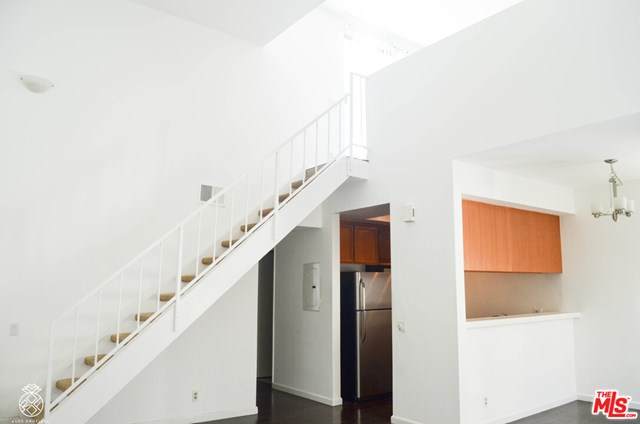 1727 Glendon - Photo 1
