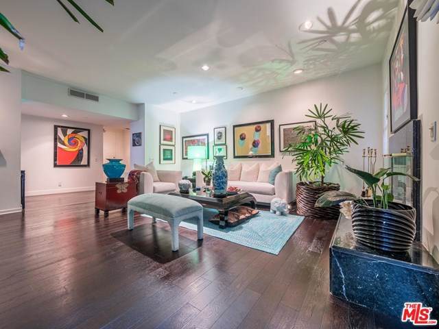 235 Reeves Drive - Photo 1