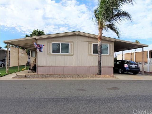 307 Smith Avenue - Photo 1