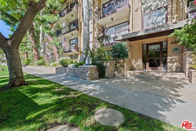 440 Veteran Avenue - Photo 1