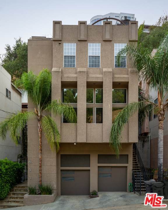 655 Museum Drive - Photo 1