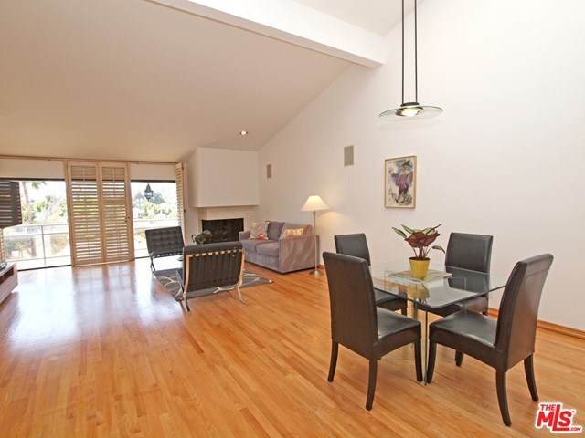 1520 Beverly Glen Boulevard - Photo 1