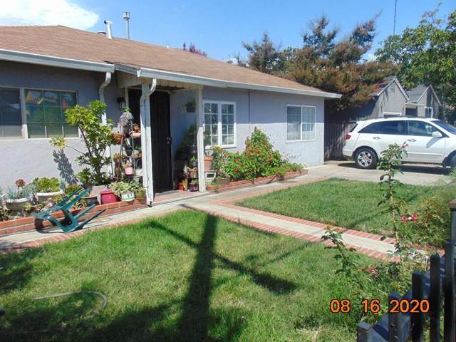 2121 Oakwood Drive - Photo 1