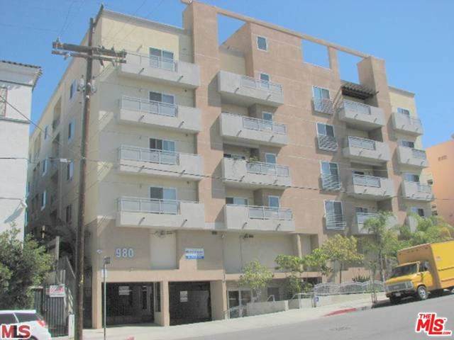 980 Oxford Avenue - Photo 1