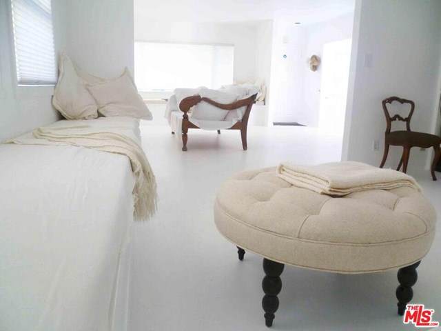 409 Westminster Avenue - Photo 1