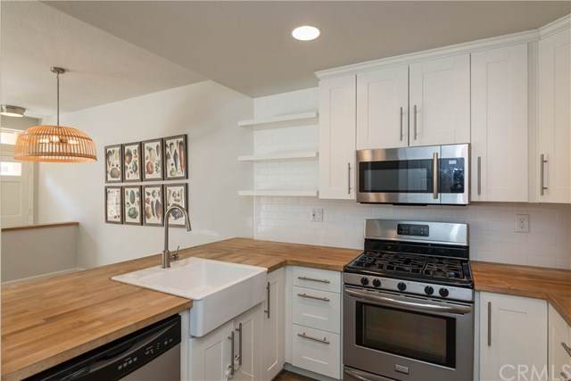 33 Windridge - Photo 1