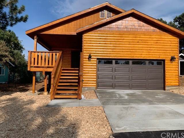 641 Villa Grove Avenue - Photo 1