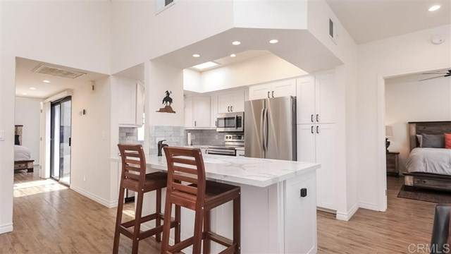 3186 Roadrunner Drive S - Photo 1