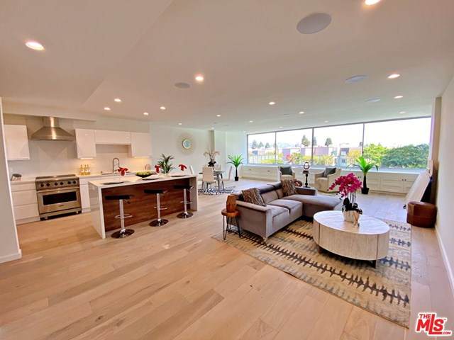 2220 Avenue Of The Stars - Photo 1