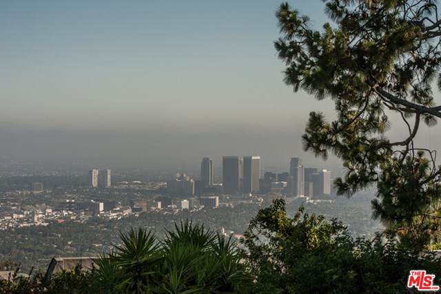 380 Trousdale Place - Photo 1