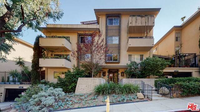 6716 Hillpark Drive - Photo 1