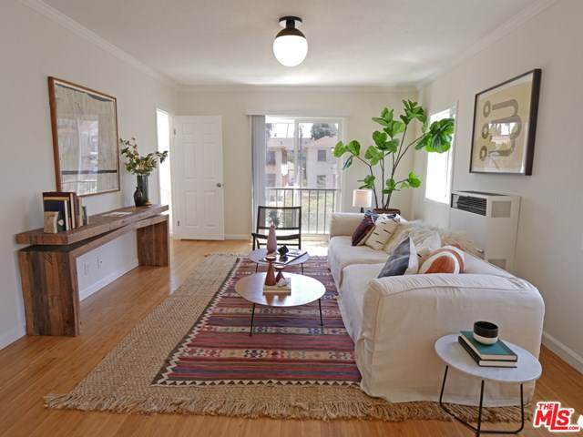 1217-1/2 5th Avenue - Photo 1
