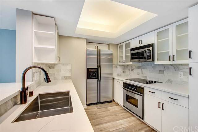 13700 Marina Pointe Drive - Photo 1