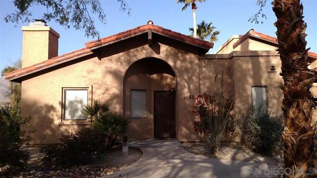 1652 Las Casitas - Photo 1