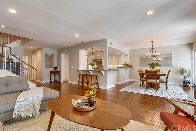 402 Vista Grande - Photo 1