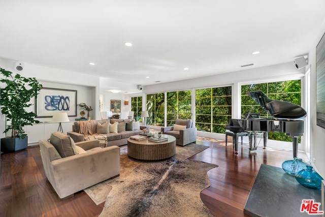 2410 Nichols Canyon Road - Photo 1