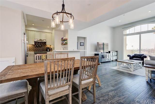 1625 Granville Avenue - Photo 1