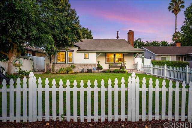 5752 Vesper Avenue - Photo 1