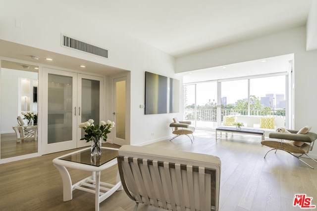 10501 Wilshire Boulevard - Photo 1