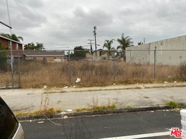 9117 Broadway - Photo 1