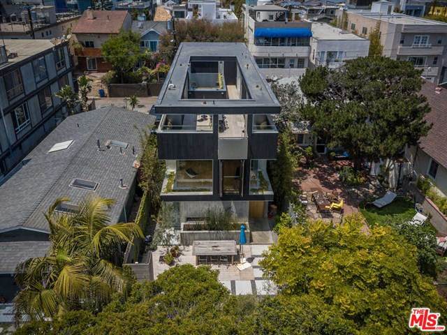 21 27TH Avenue - Photo 1
