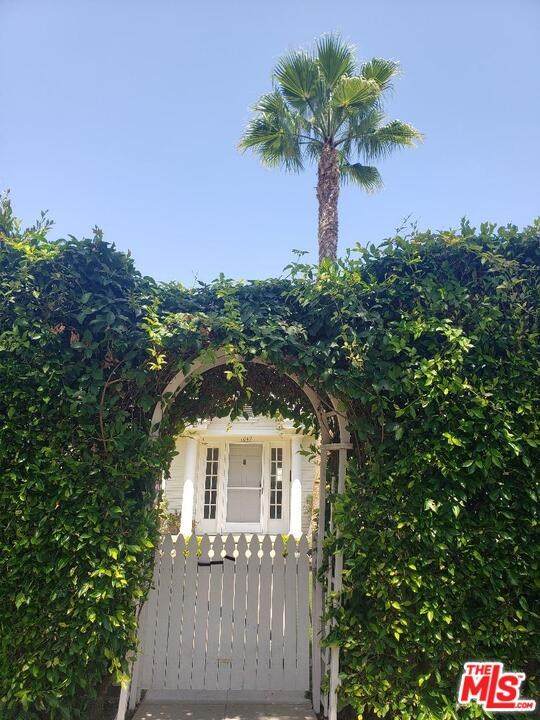 1047 9Th Street - Photo 1