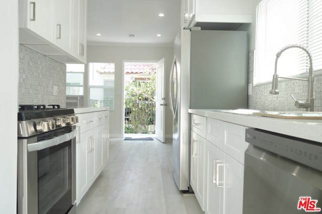 4523 Franklin Avenue - Photo 1