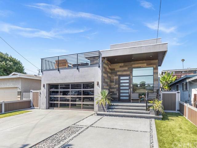 627 Mariposa Avenue - Photo 1