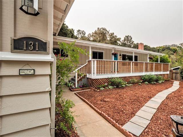 131 Carr Avenue - Photo 1