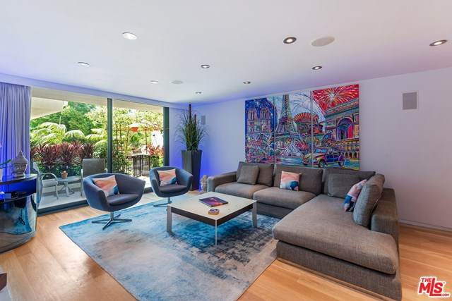 851 Kings Road - Photo 1