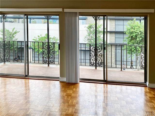 615 Broadway - Photo 1