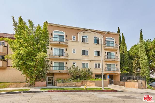 971 St Andrews Place - Photo 1