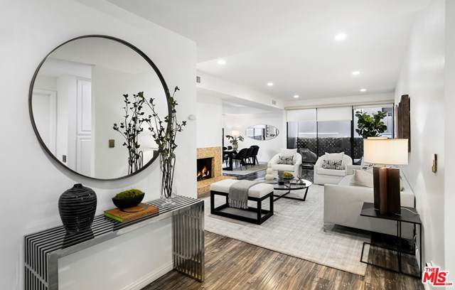 1120 Granville Avenue - Photo 1